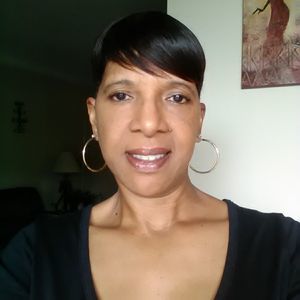 Meet your Posher, Connie